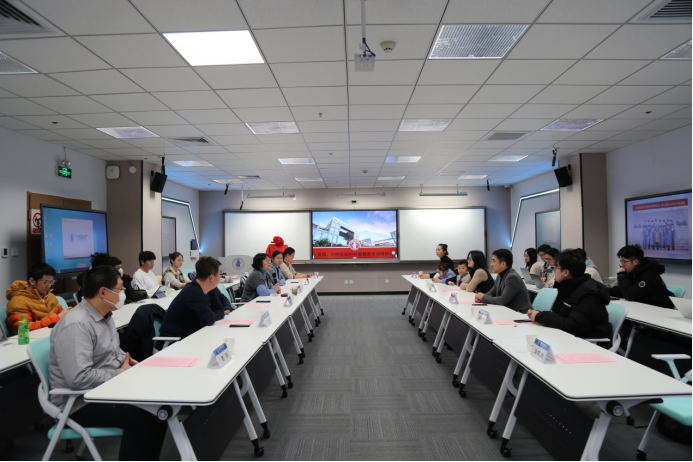yl6809永利举行周娟、刘晔员工A949智慧教室捐赠仪式