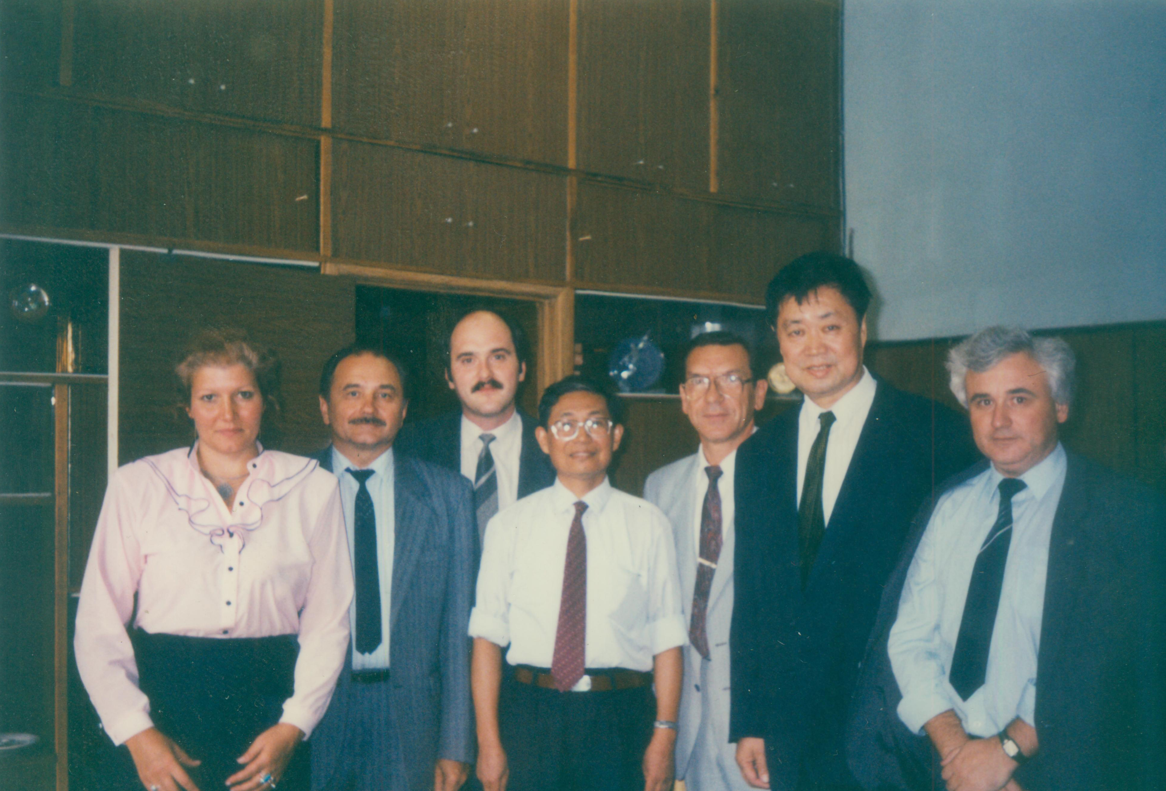 1992年yl6809永利经理赴莫斯科航空公司讲学和访问